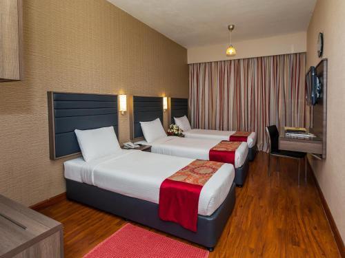 Oasis Deira Hotel Dubai Exterior foto