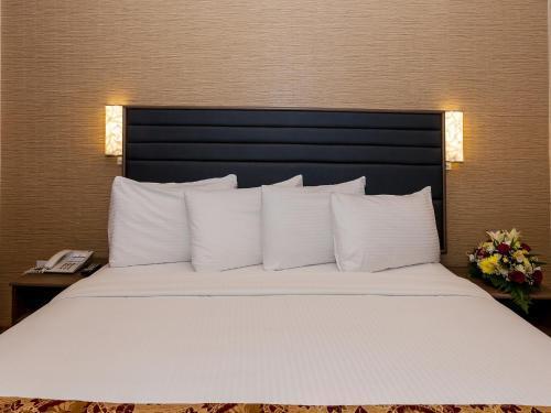Oasis Deira Hotel Dubai Exterior foto