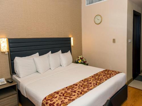 Oasis Deira Hotel Dubai Exterior foto